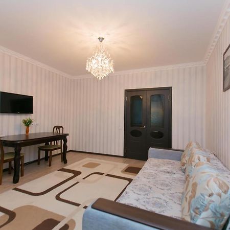 Cozy apartment on Sarayshyq street 5E Astana Zewnętrze zdjęcie